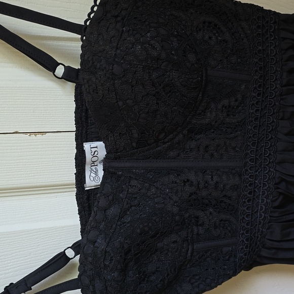 Crop Black Lace Tank size S - Picture 3 of 3